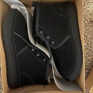 Men uggs